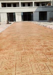 How to apply embossing on cement floor